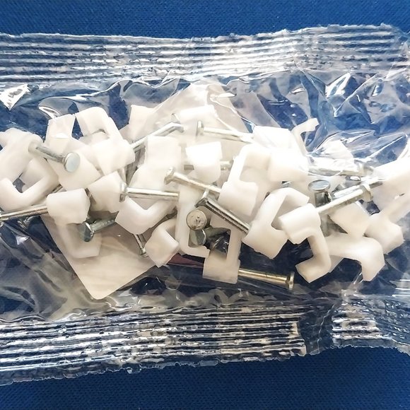 Brand New Bag of 30 Cable Clips 6mm for Micro USB Extension Cable Outdoor Camera - Picture 3 of 4